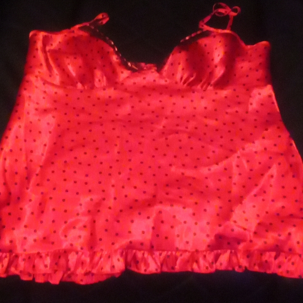 Playful polkadot camisole!